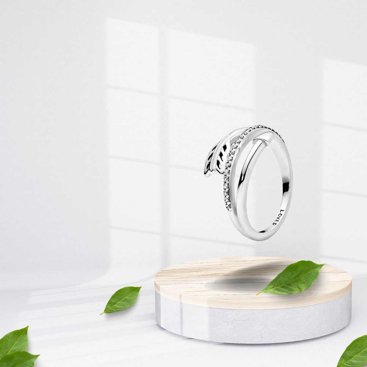 Anillo Abierto Hoja Brillante en Plata de Ley 925 - Vijuvera