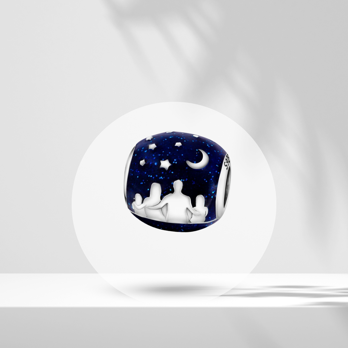 Charm Familia Bajo las Estrellas en Plata de Ley 925 - Vijuvera
